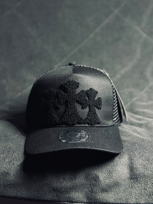 TRIPLE CROSS BLACK
