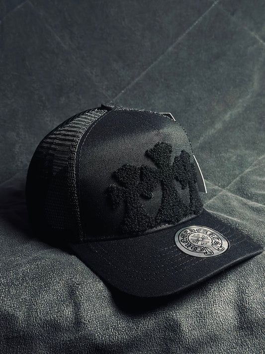 TRIPLE CROSS BLACK